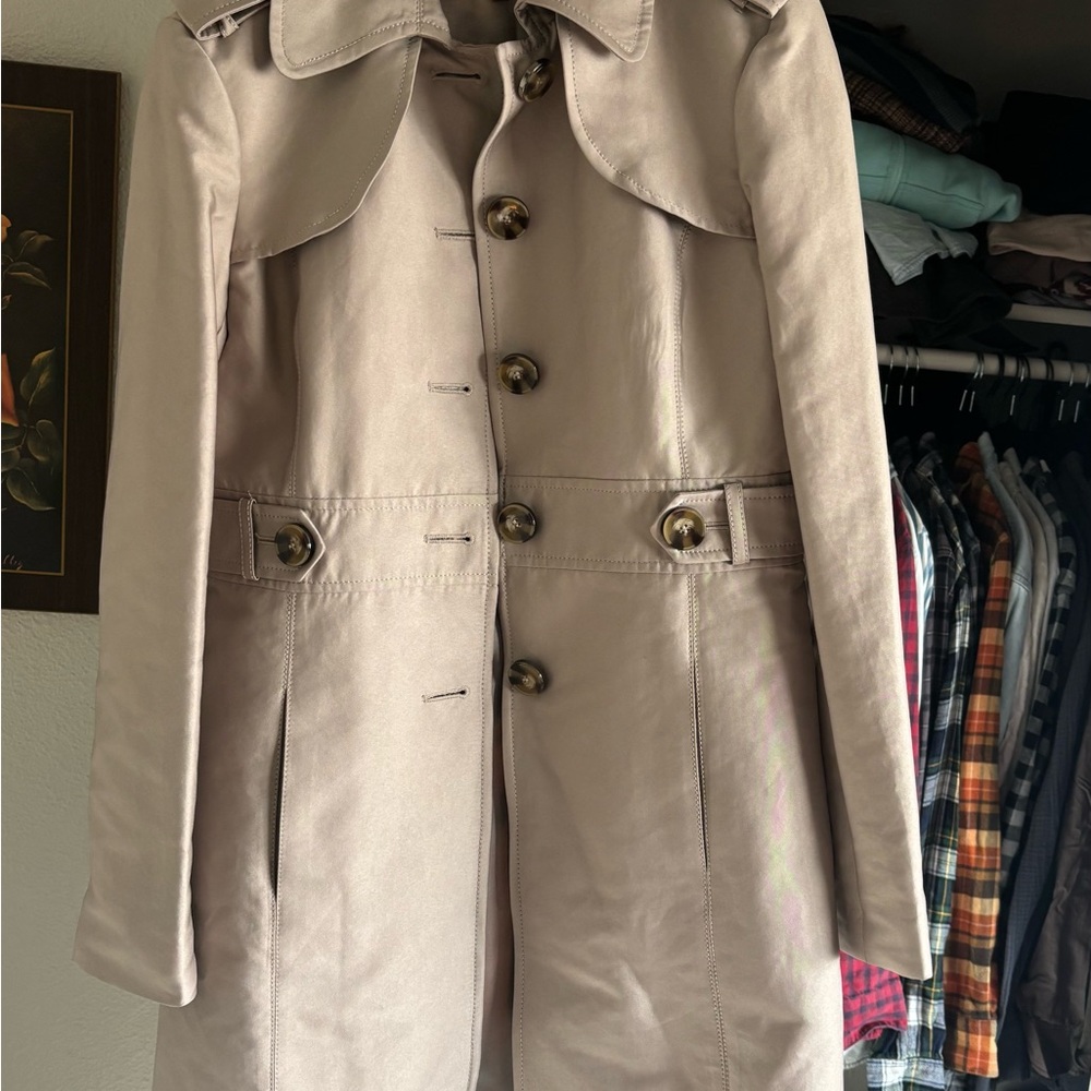 Kenneth Cole Light Tan Trench Coat